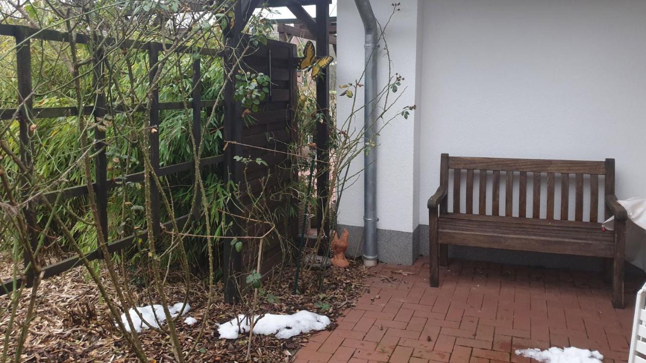 Ferienwohnung Mit Terrasse, Kostenloses Wlan, Parkplatz Bad Oeynhausen Luaran gambar